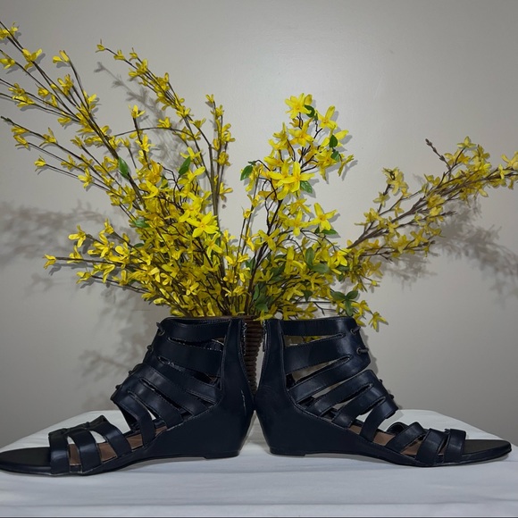 * Michael Antonio Black Gladiator Sandals - Size 8.5 M - Picture 3 of 9
